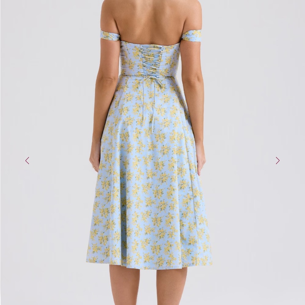 House of CB Saira Blue Vintage Floral M - NWT - Picture 4 of 13